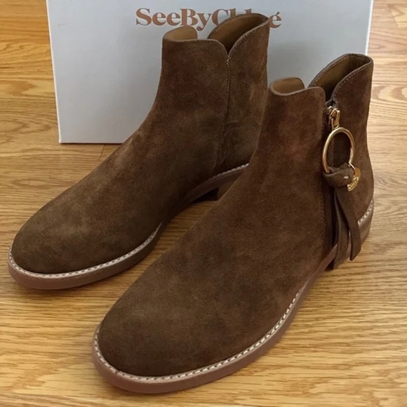 See By Chloé NIB Louise Flat Suede Booties (38/8) - Picture 2 of 16
